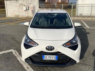 vendesitoyota aygo 5 porte