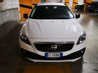 volvo v40 cross country