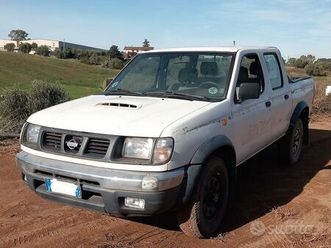 nissan pick up d22 navara