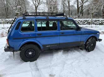 lada niva 4x4 -langversion