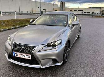 lexus is f-sport 300h