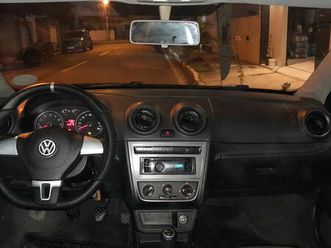 volkswagen voyage 1.6/1.6 city mi total flex 8v 4p 2013