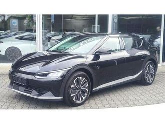 kia ev6 long range 77.4 kwh 229ks wltp 528km acc navi led kamera 2023, 2023 god.