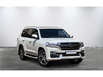 toyota land cruiser vxr 5.7l 4wd vxr 5.7l-8cyl 4wd grand touring - completely agency maintained - low mileage al futtaim