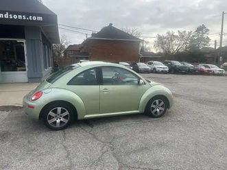 2006 volkswagen new beetle 2dr 2.5l
