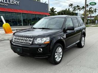 2014 land rover lr2 hse lux suv with a great color combo!