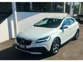 volvo v40 cross country