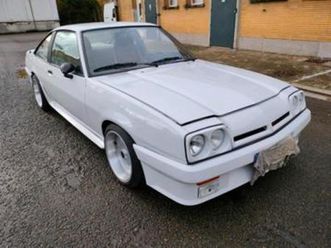 ② opel manta gsi de 1985 + pièces détachées — oldtimers & ancêtres — 2ememain