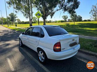 chevrolet corsa año 2010 manual gls tope de gama 140.ooo kilometros no permuto $7.9oo.ooo contado!