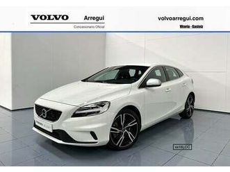 volvo v40 t3 r-design momentum aut.