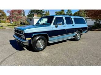 chevrolet suburban 2500