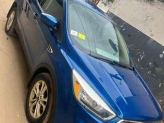 je vend ma ford escape 2017 automatique essence - dakar | expat-dakar