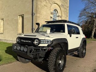 toyota fj cruiser over £30k of cool upgrades. ulez go anywhere! huge spec, ulez. suv 2014, 53711 miles, £34995 - 33006059 - exchangeandmart.co.uk
