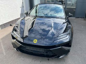 102kwh s auto 4wd 5dr (dual motor)