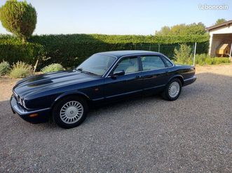 jaguar xj8