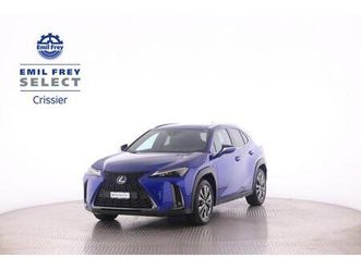 lexus ux 250h f-line: réserver un essai sur route !
