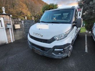 camion benne 3t5 iveco 35c170