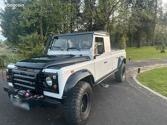 land rover defender 130 pick up custom (pour la chasse et le tout-terrain)