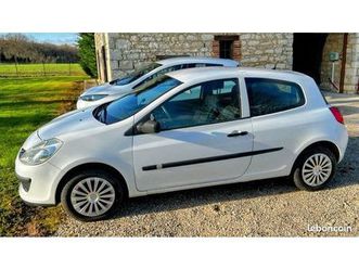 renault clio3 1,5l dci 2008 crochet 160000km excellent état