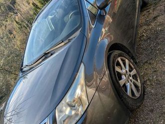 toyota avensis break t27 177cv propre ++