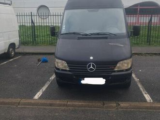 mercedez sprinter 208d