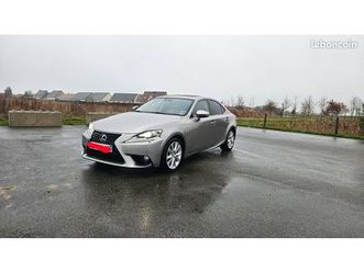 lexus is 300h pack luxe