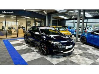 megane 3 rs red bull rb8