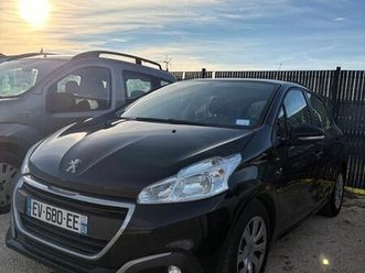 208 1.6 blue hdi 75 cv 57 000km 2018 premiere main