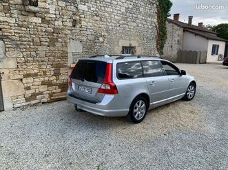 volvo v70 2.0l flexfuel avec attelage