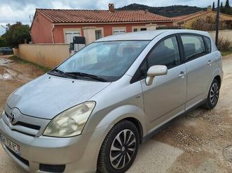 toyota corolla verso 2.2 d4d 136cv 7 places