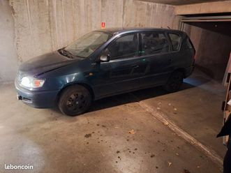 toyota pinic diesel climatisé