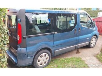 trafic passenger diesel conduite pmr homologué handicap 116000km rampe d'accès porte latérale