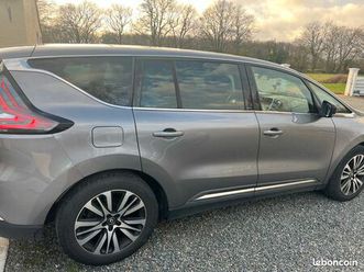 espace 5 initial paris