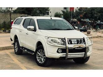 mitsubishi l200 2017 dakar