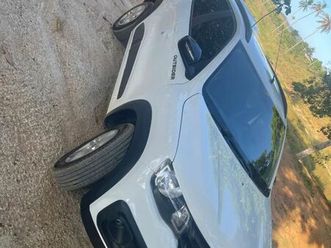 renault kwid outsider 1.0 flex 12v 5p mec. 2020