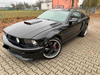 ford mustang coupé 4.6 v8 gt 300ch