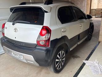 toyota etios cross 1.5 flex 16v 5p mec. 2016