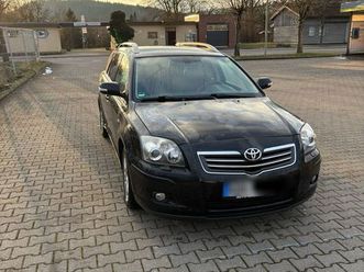 toyota avensis 2.2d