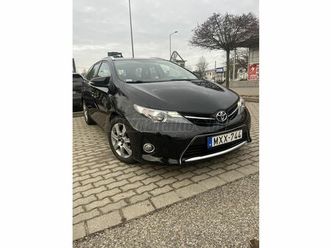 toyota auris touring sports 1.4 d-4d active