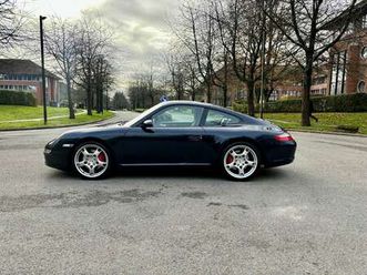 911 2s 3.8i manu ** chrono - bose - new engine **