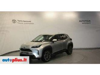 toyota yaris cross, 1.5 l., off-road / crossover