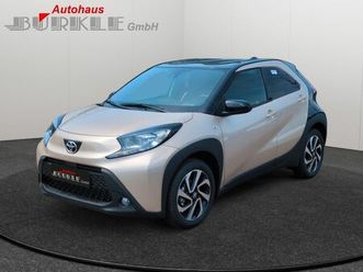 toyota aygo x teamplayer + 8-fach bereift + automatik +