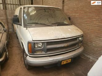 chevrolet express - v8 diesel van