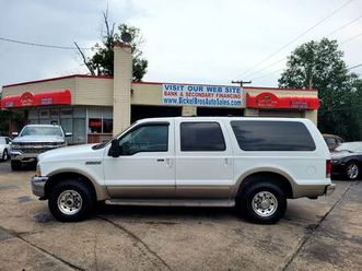 ◊◊ 2002 ford excursion * v-10 gas * 4x4 *we take trades * we buy