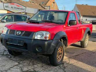 nissan navara np300 pick-up king cab 4x4*klima*