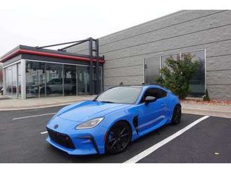 veicolo dotato di avanzati sistemi di sicurezza