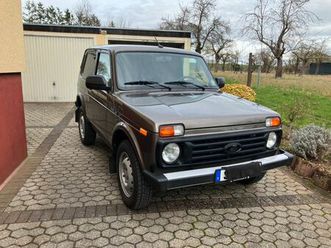 lada niva legend