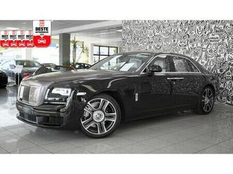 rolls-royce ghost duo-tone*rearseat*bespoke*head-u*top-view*