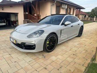 porsche panamera 4 e-hybrid pdk r-pilot-éjj l-4üll-kor-fűt-led-360kam-plug in.pano.21.krétafehér