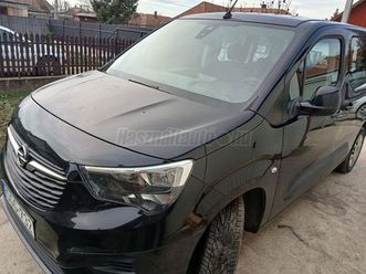 opel combo life 1.2 t edition (7 személyes )